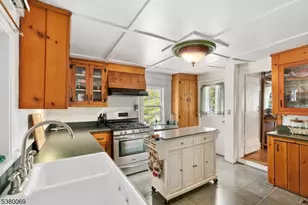 2 Bell St, Sparta Township, NJ 07871 - Photo 14