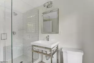 89 Maplewood Ave, Maplewood, NJ 07040 - Photo 12
