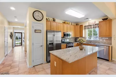 20 Ascot Dr, White Township, NJ 07823 - Photo 10