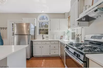 10 Thompson St, Bernardsville, NJ 07924 - Photo 8