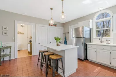 10 Thompson St, Bernardsville, NJ 07924 - Photo 6