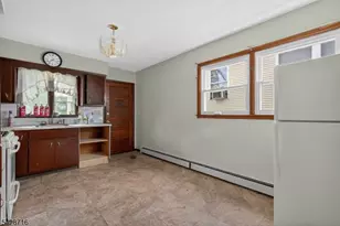65 Crosby Ave, Paterson, NJ 07502 - Photo 4