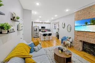 81 N Grove St, East Orange, NJ 07017 - Photo 12