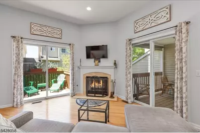 3 Whispering Way E, Berkeley Heights Township, NJ 07922 - Photo 4
