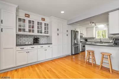 3 Whispering Way E, Berkeley Heights Township, NJ 07922 - Photo 8