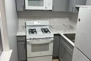 916 Stuyvesant Ave., Irvington Twp., NJ 07111 - Photo 4
