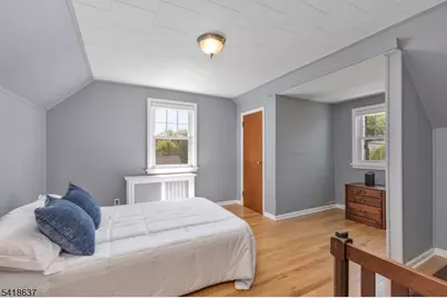 75 Hillside Ave, Berkeley Heights Township, NJ 07922 - Photo 10