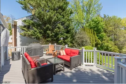 75 Hillside Ave, Berkeley Heights Township, NJ 07922 - Photo 18