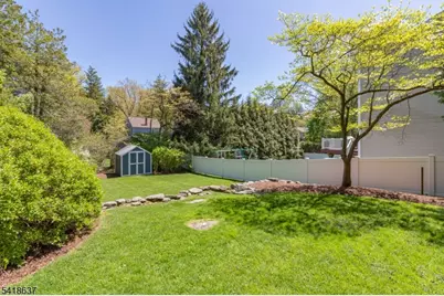 75 Hillside Ave, Berkeley Heights Township, NJ 07922 - Photo 22