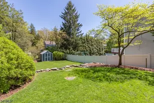 75 Hillside Ave, Berkeley Heights Township, NJ 07922 - Photo 22