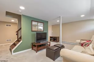 75 Hillside Ave, Berkeley Heights Township, NJ 07922 - Photo 16