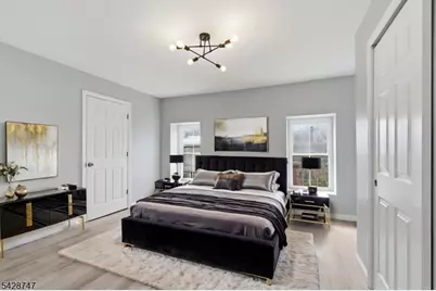 217 W Union St, Burlington City, NJ 08016 - Photo 4