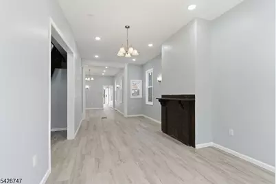 217 W Union St, Burlington City, NJ 08016 - Photo 18
