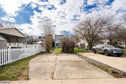 217 W Union St, Burlington City, NJ 08016 - Photo 16