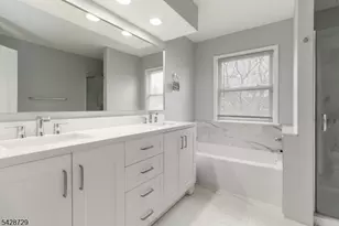 119 Hawthorne Ct, Rockaway Township, NJ 07866 - Photo 14