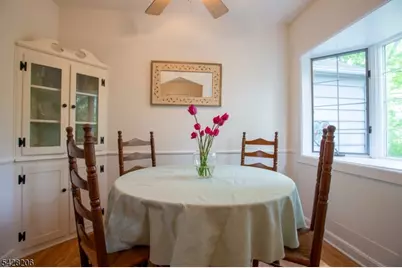 2446 Hill Rd, Scotch Plains Township, NJ 07076 - Photo 6