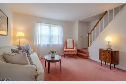 2446 Hill Rd, Scotch Plains Township, NJ 07076 - Photo 10