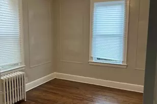 198 Eastern Pkwy, Newark, NJ 07106 - Photo 2