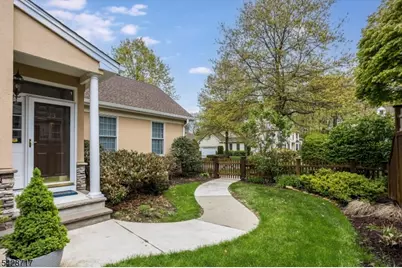23 Wyckoff Way, Chester, NJ 07930 - Photo 4