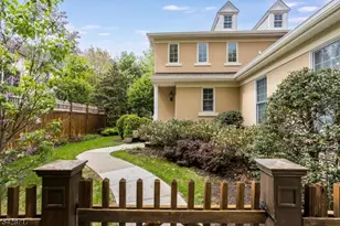 23 Wyckoff Way, Chester, NJ 07930 - Photo 2