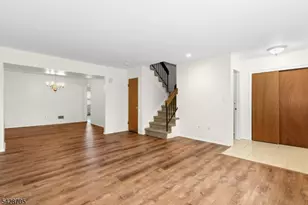 12 Harwich Ct, Scotch Plains Township, NJ 07076 - Photo 6