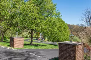 10 David Pl, Mount Olive, NJ 07836 - Photo 6