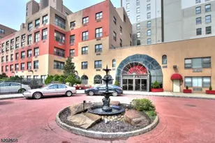 111 Mulberry St, Newark, NJ 07102 - Photo 1