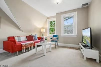 378 Park St, Montclair, NJ 07043 - Photo 36