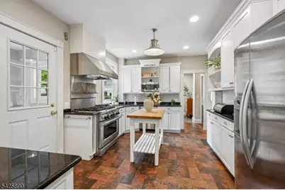 378 Park St, Montclair, NJ 07043 - Photo 20