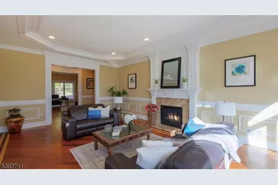 115 Old Somerset Rd, Watchung, NJ 07069 - Photo 8