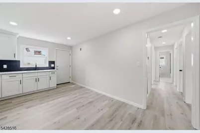 551 Schuyler Ave, North Arlington, NJ 07031 - Photo 6