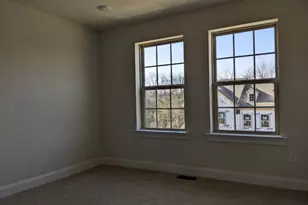 35 Dahlia Dr, Warren Township, NJ 07059 - Photo 12