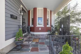 7 York St, Lambertville, NJ 08530 - Photo 4