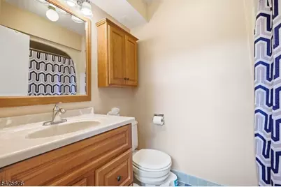 15 Dena Dr, Wanaque, NJ 07465 - Photo 28