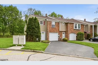 15 Dena Dr, Wanaque, NJ 07465 - Photo 2