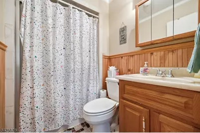 15 Dena Dr, Wanaque, NJ 07465 - Photo 34