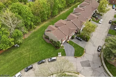 15 Dena Dr, Wanaque, NJ 07465 - Photo 40