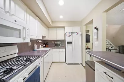 15 Dena Dr, Wanaque, NJ 07465 - Photo 20