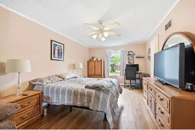 15 Dena Dr, Wanaque, NJ 07465 - Photo 24