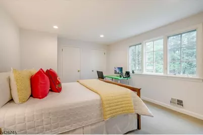 36 Cambridge Drive, Millburn Twp., NJ 07078 - Photo 32