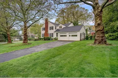 36 Cambridge Drive, Millburn Twp., NJ 07078 - Photo 4