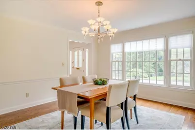 36 Cambridge Drive, Millburn Twp., NJ 07078 - Photo 12