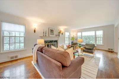 36 Cambridge Drive, Millburn Twp., NJ 07078 - Photo 10