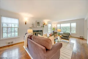36 Cambridge Dr, Millburn Twp., NJ 07078 - Photo 10