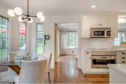 36 Cambridge Drive, Millburn Twp., NJ 07078 - Photo 14
