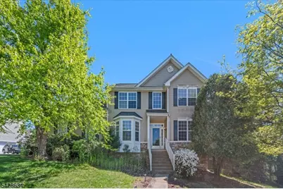 31 Winding Hill Dr, Mount Olive, NJ 07840 - Photo 2