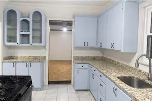 263 Amherst St, East Orange, NJ 07018 - Photo 2