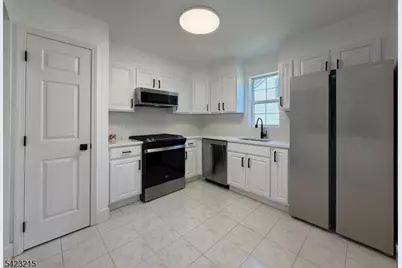330 Winthrop Dr Unit #303, Nutley, NJ 07110 - Photo 6