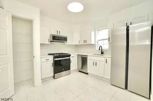 330 Winthrop Dr, Nutley, NJ 07110 - Photo 14