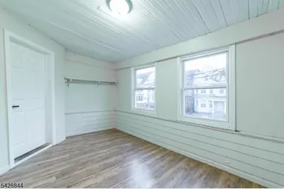 874 S 16th St, Newark, NJ 07108 - Photo 14